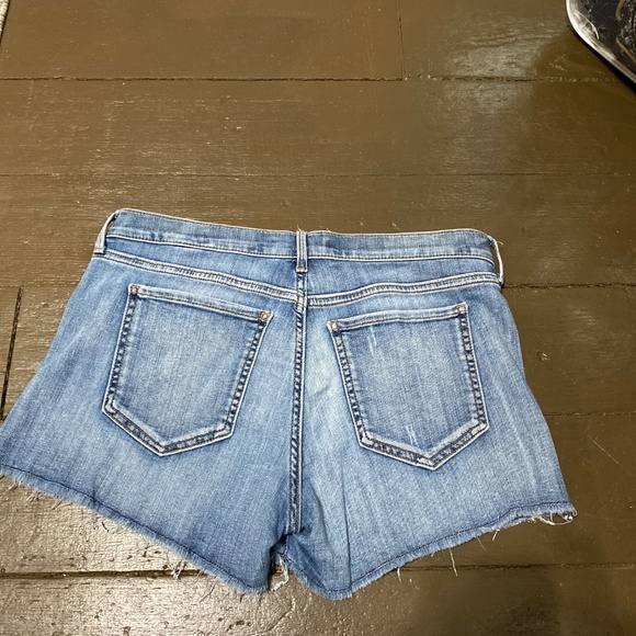 Banana Republic womens premium denim shorts 27s 27 blue Jean shorts 93% cotton - Picture 6 of 8